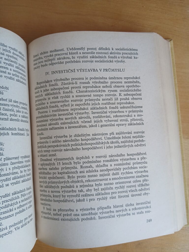 Ekonomika československého průmyslu